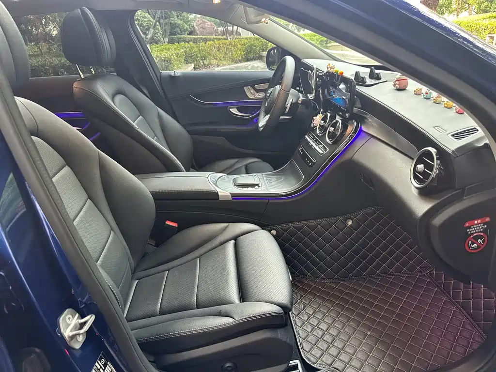 Mercedes-Benz C-Class — миниатюра 12