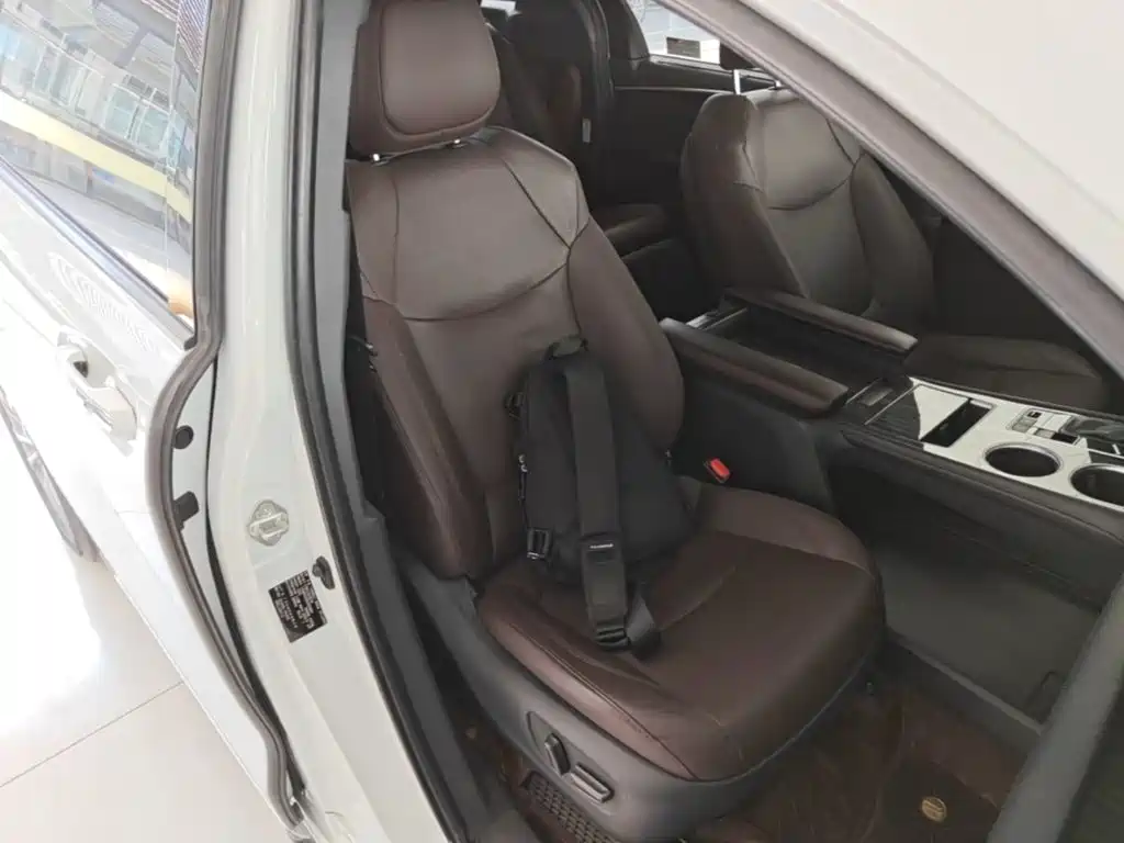 Toyota Sienna — миниатюра 25