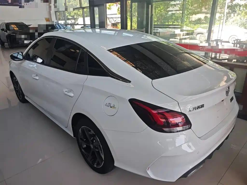 MG MG5 — миниатюра 5