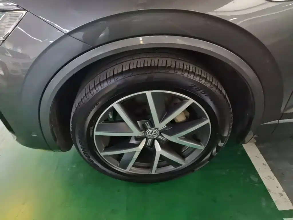 Volkswagen Touareg — миниатюра 23