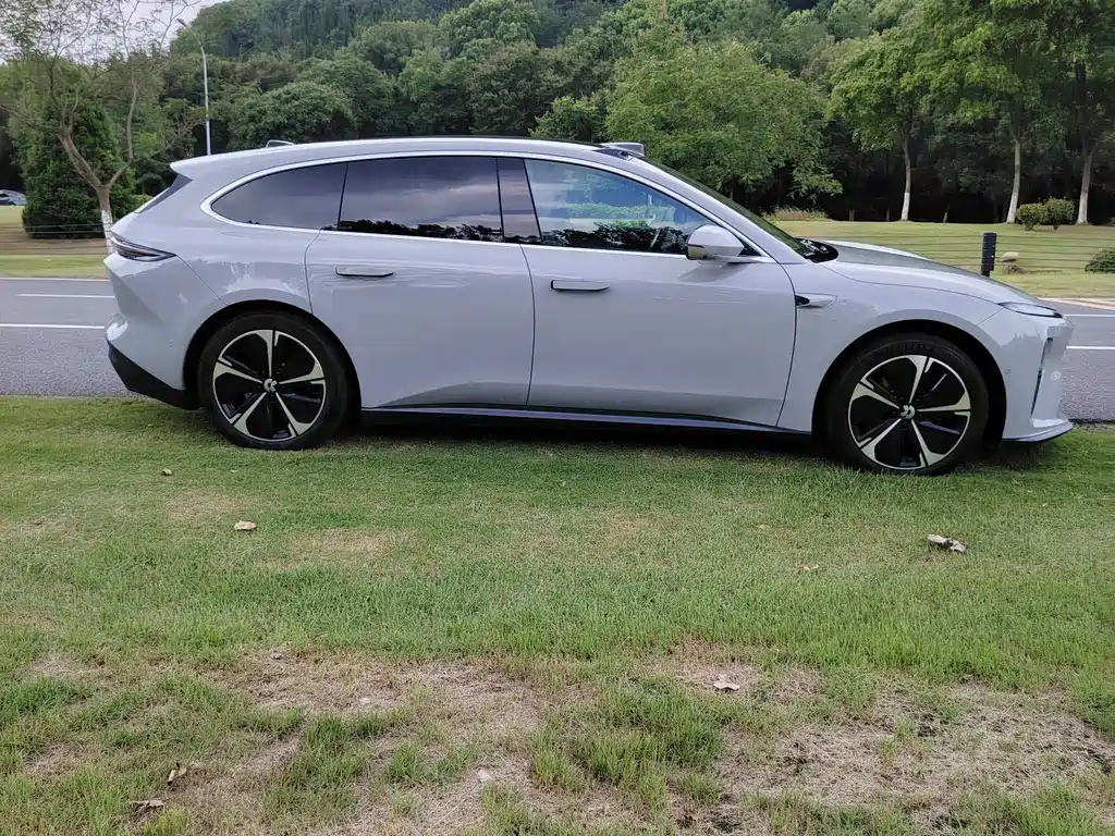 NIO ET5T — миниатюра 3