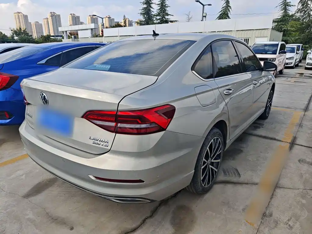 Volkswagen Lavida — миниатюра 8