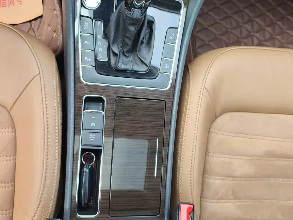 Volkswagen Passat — миниатюра 18