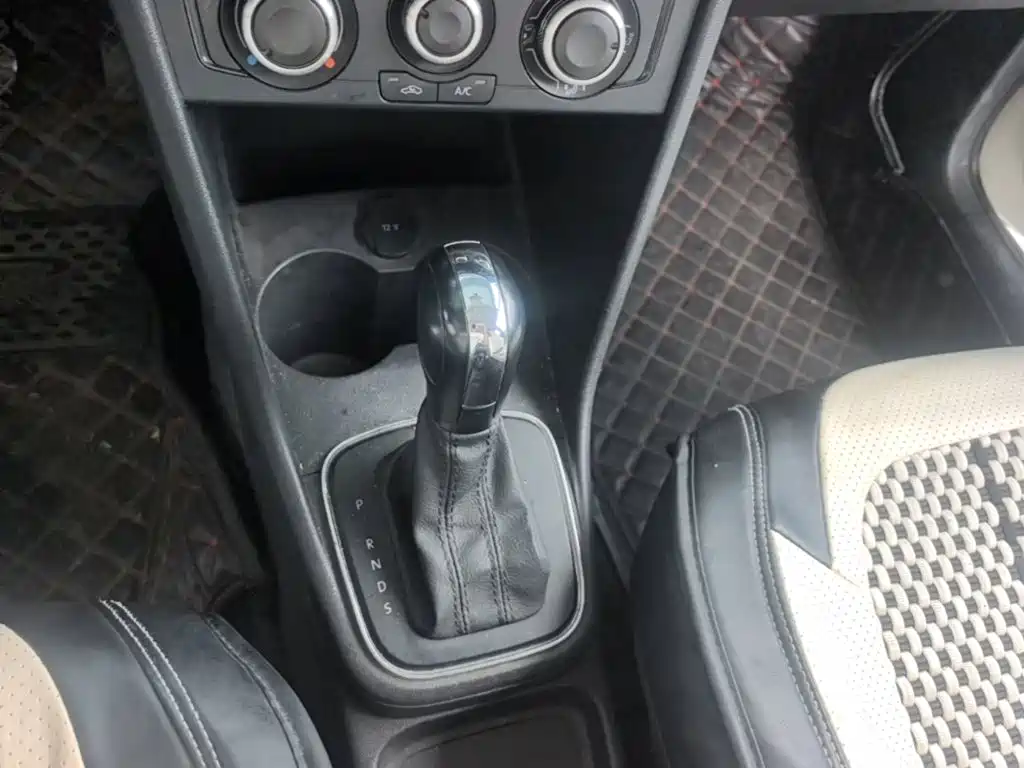 Volkswagen Polo — миниатюра 14