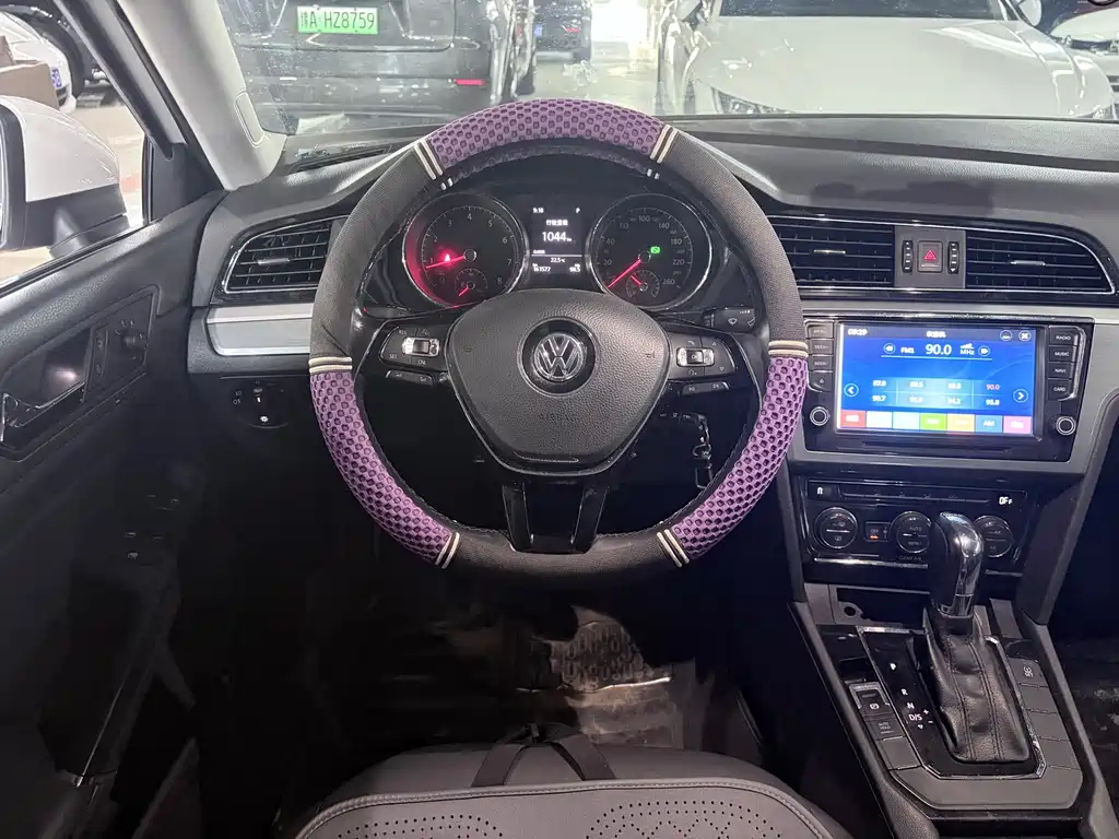 Volkswagen Lamando — миниатюра 6