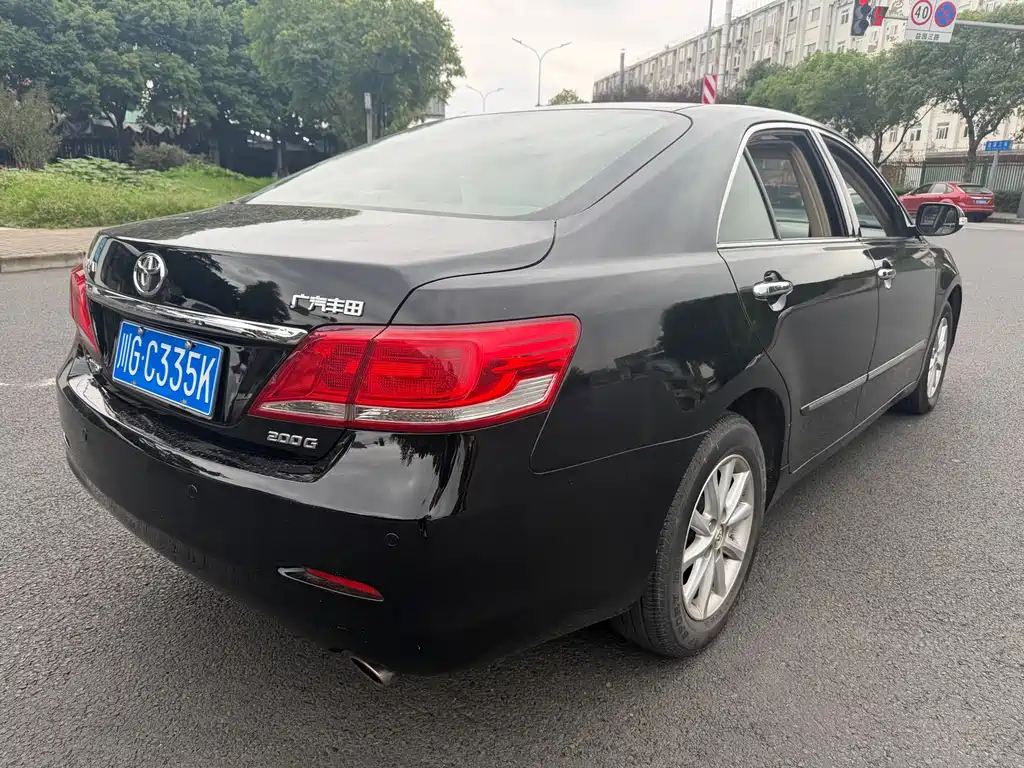 Toyota Camry — миниатюра 6
