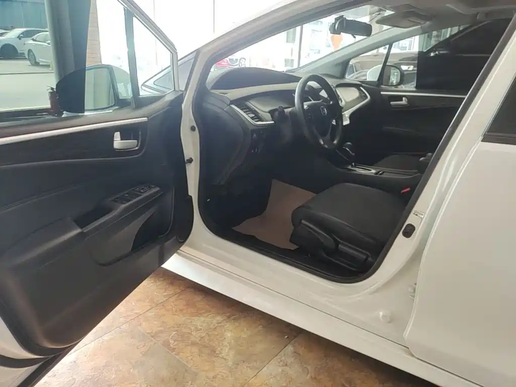 Honda Jade — миниатюра 16