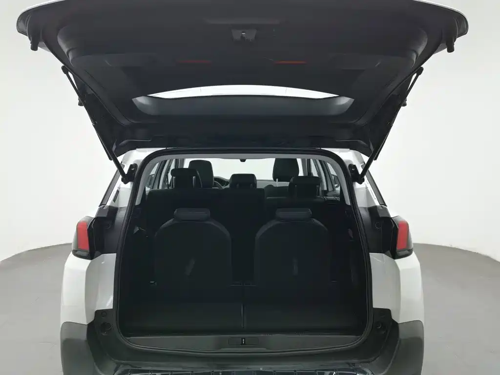 Peugeot 5008 — миниатюра 16