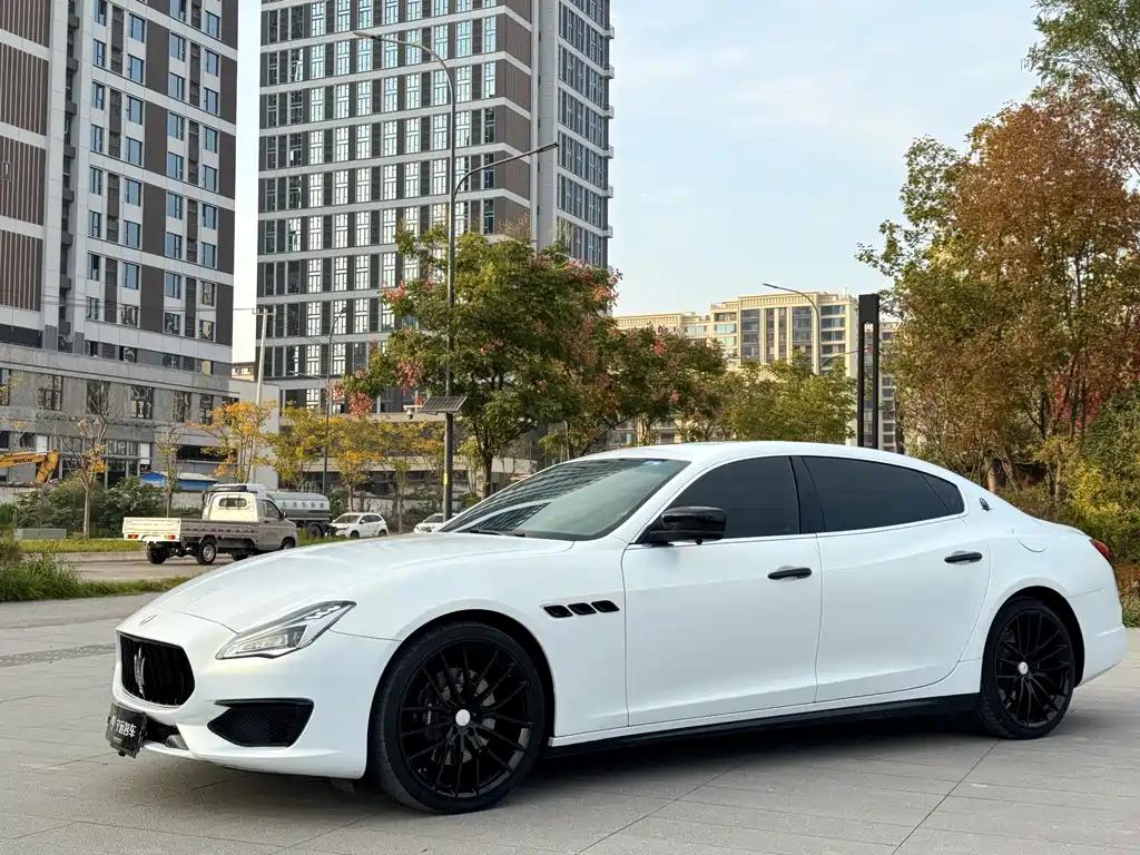 Maserati Quattroporte 2014