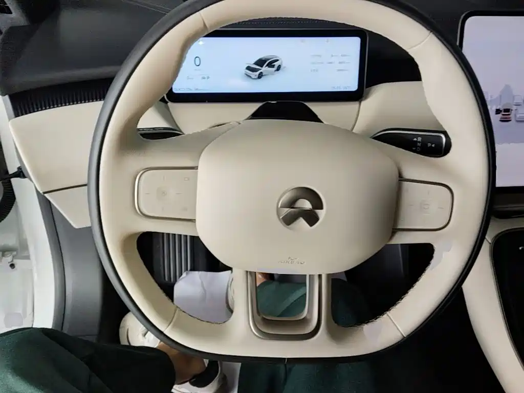 NIO ET5 — миниатюра 11