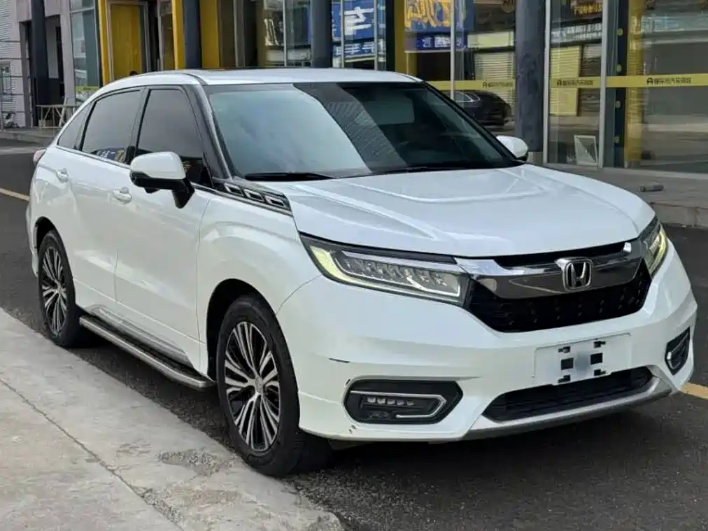 Honda Avancier — миниатюра 2