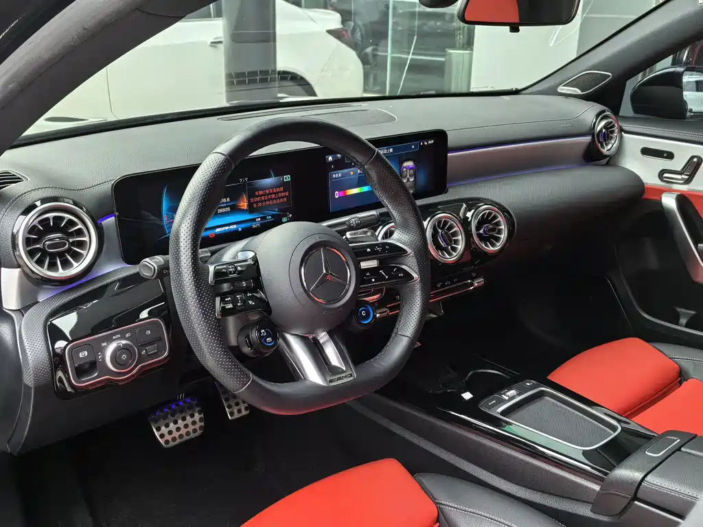 Mercedes-Benz A-Class AMG — миниатюра 13