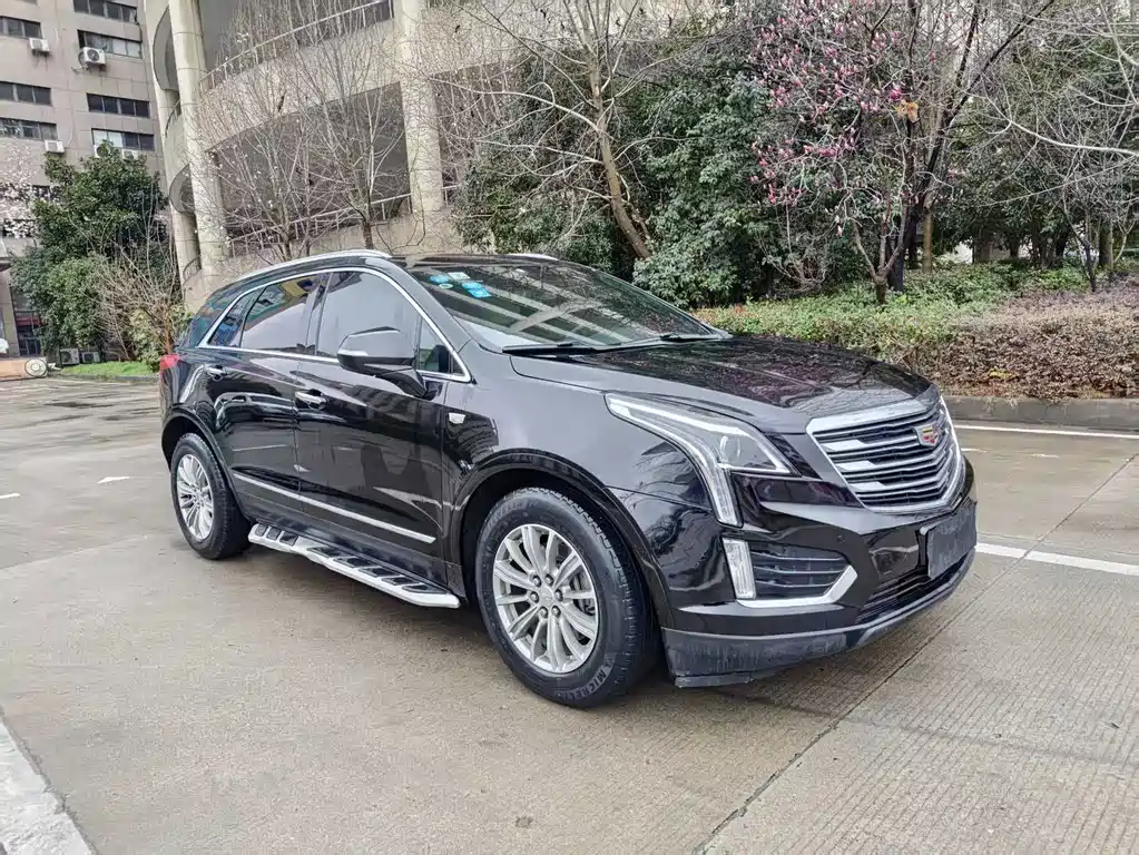 CADILLAC XT5
