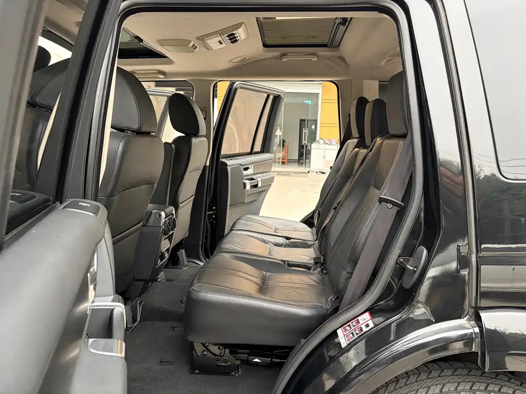 Land Rover Discovery — миниатюра 12