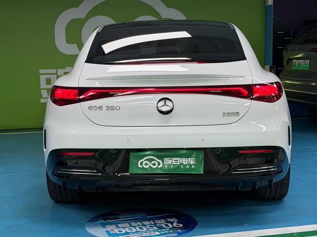 Mercedes-Benz EQE — миниатюра 20