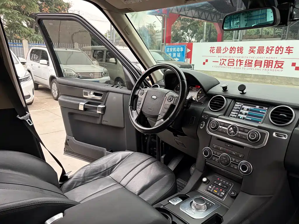 Land Rover Discovery — миниатюра 10