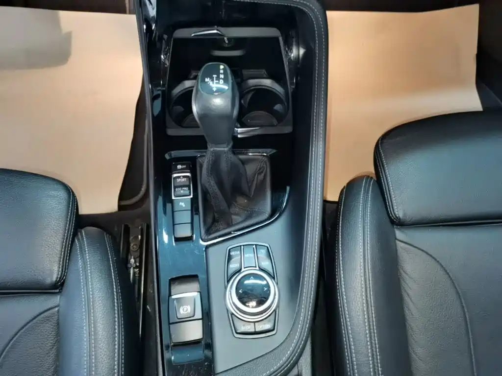 BMW X1 — миниатюра 10