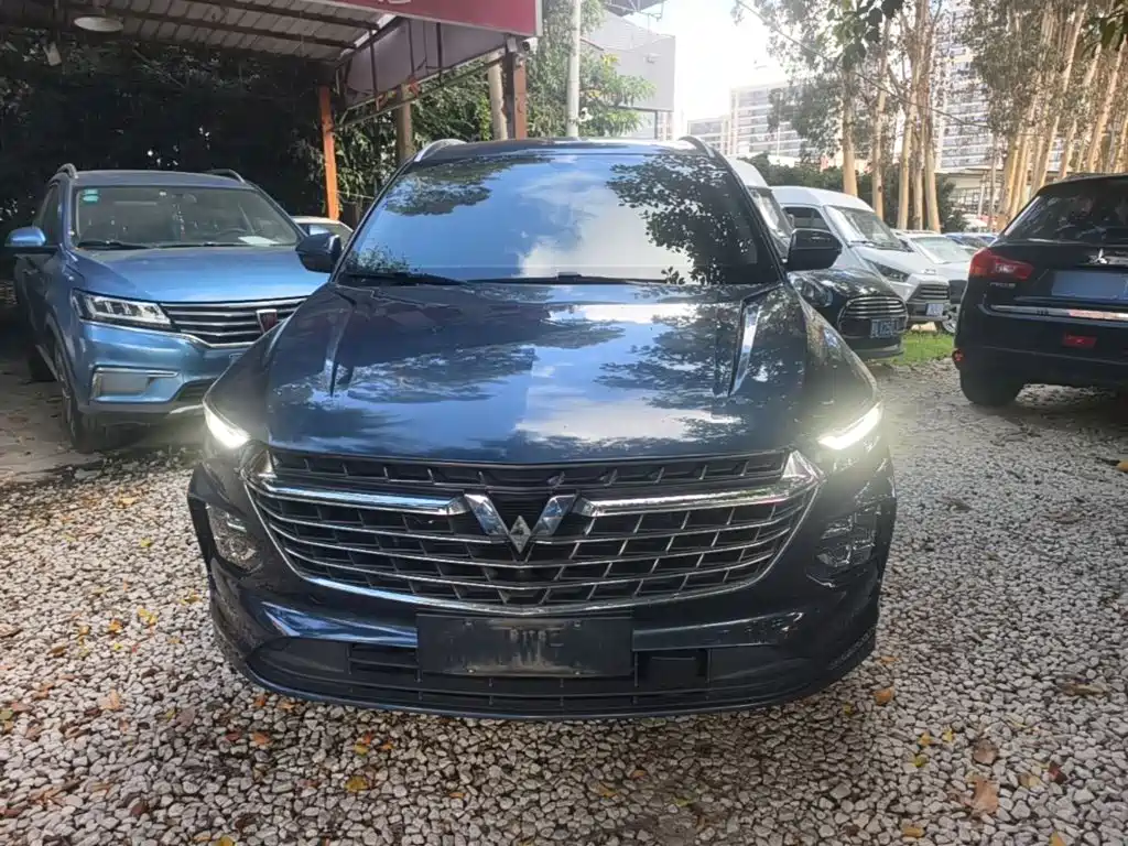 Wuling Victory 2020 1.5T CVT Flagship