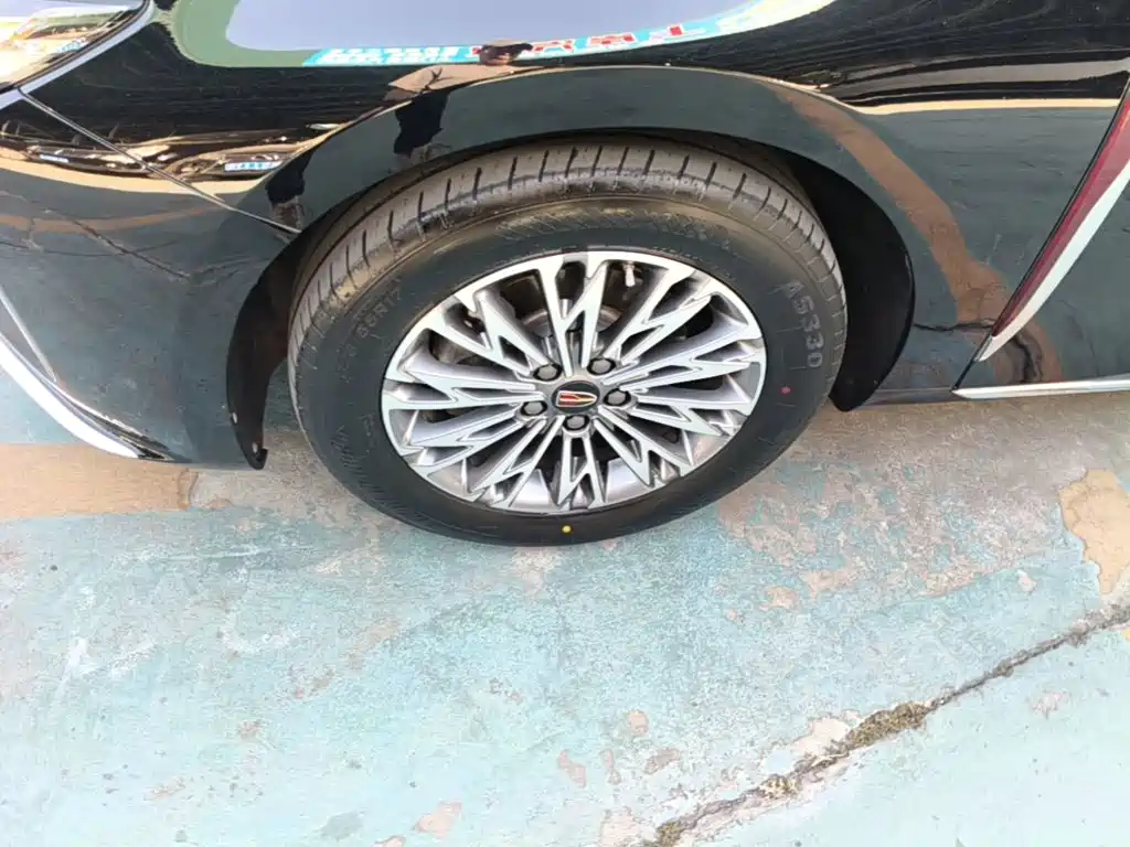 Hongqi Hongqi H5 — миниатюра 23