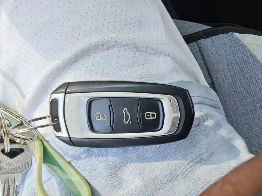 Geely Emgrand GL — миниатюра 12
