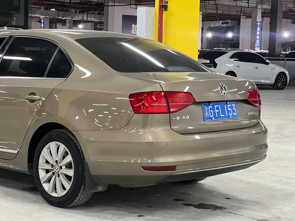 Volkswagen Sagitar — миниатюра 12