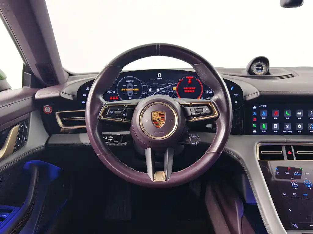 Porsche Taycan — миниатюра 9