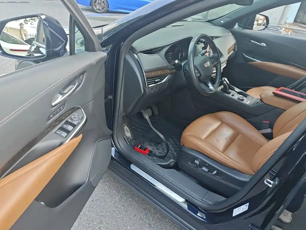 Cadillac XT4 — миниатюра 16