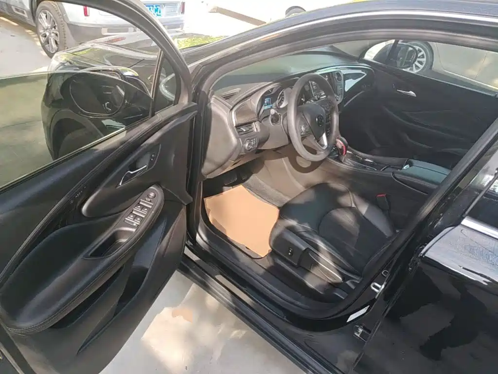 Buick Envision Plus — миниатюра 16