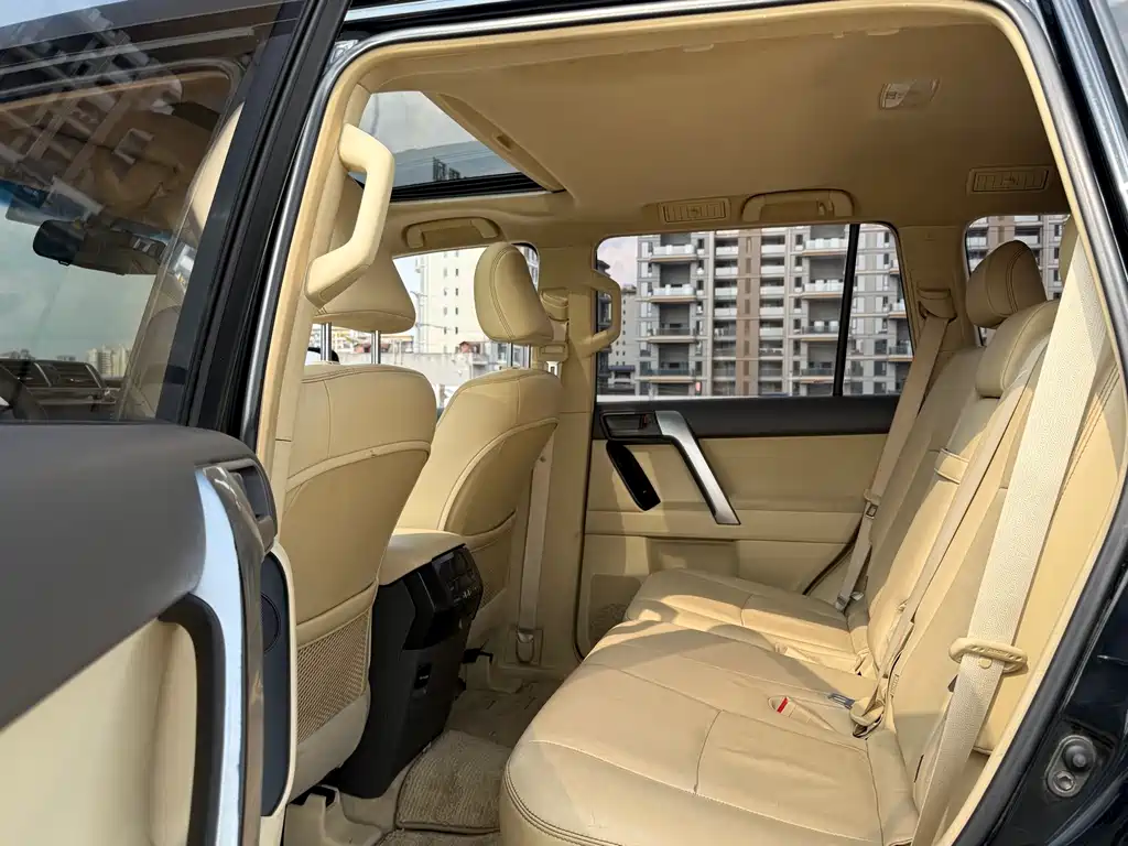 Toyota Prado — миниатюра 5