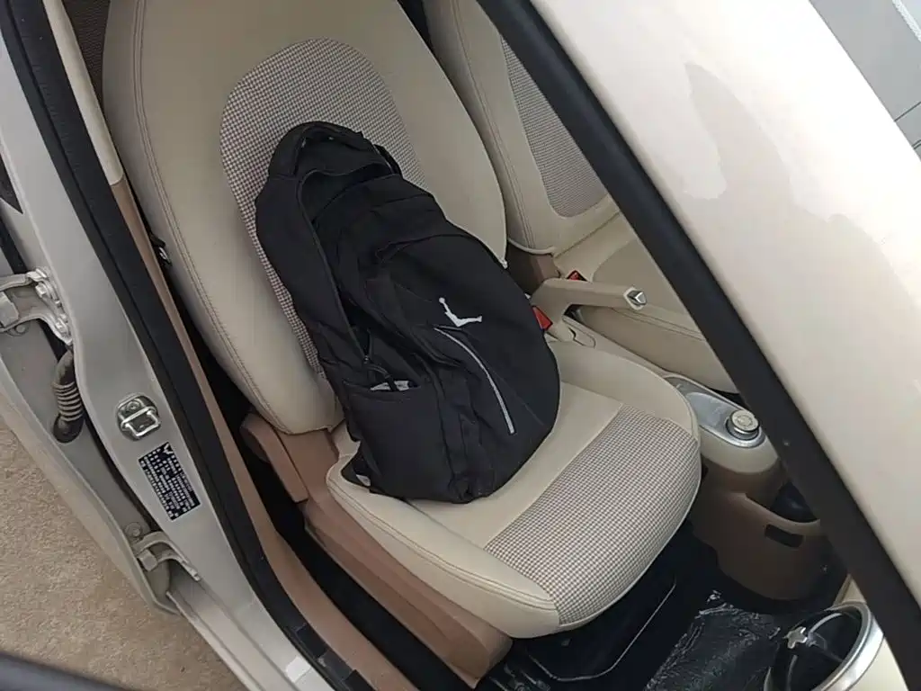 Wuling MINIEV — миниатюра 25