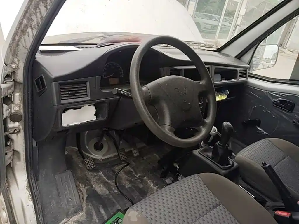Wuling Zhiguang — миниатюра 10