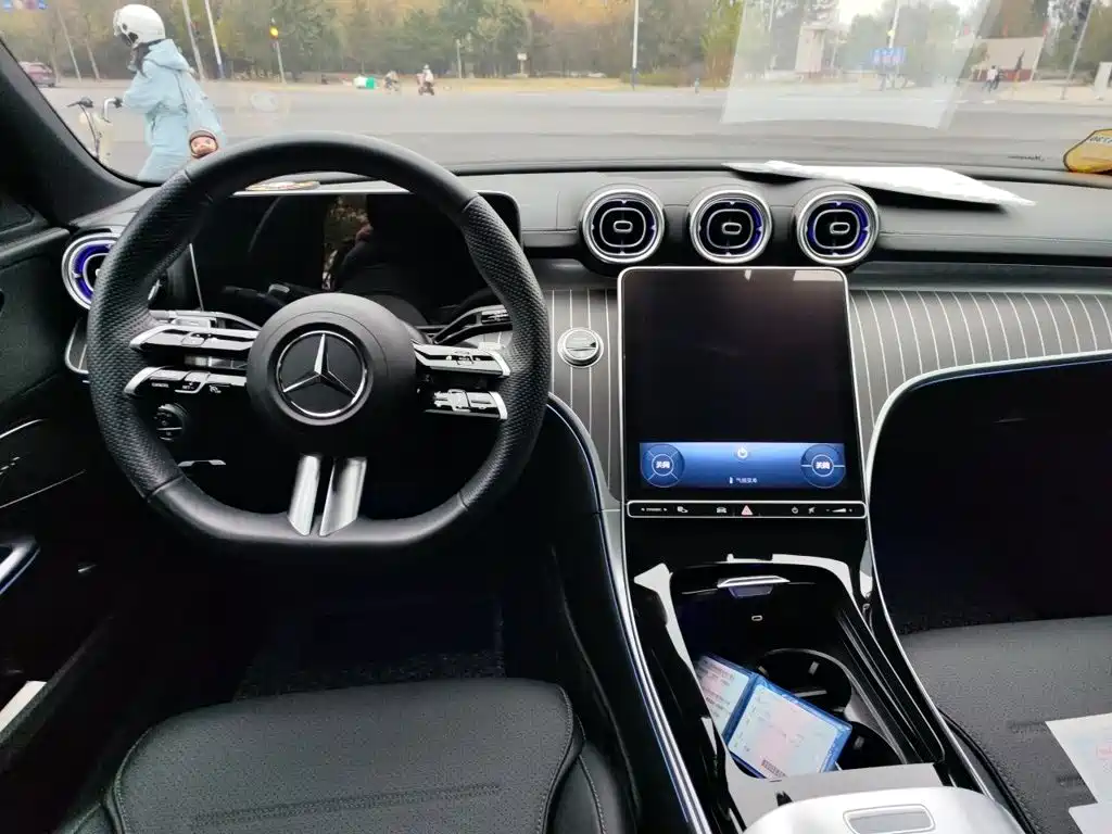 Mercedes-Benz C-Class — миниатюра 5
