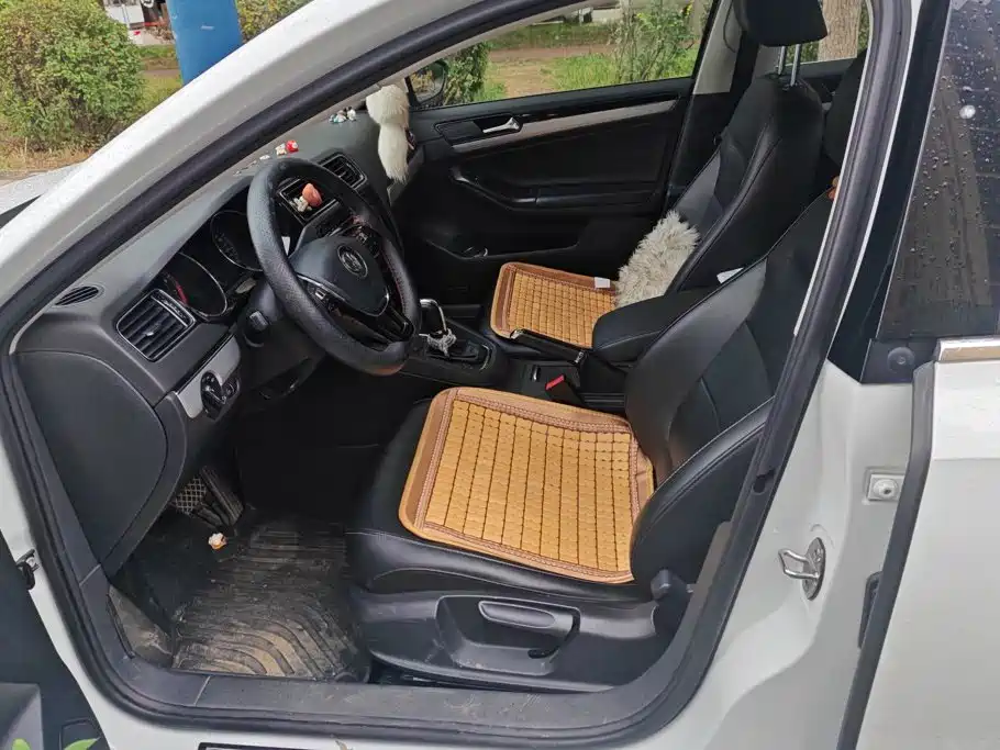 Volkswagen Sagitar — миниатюра 9