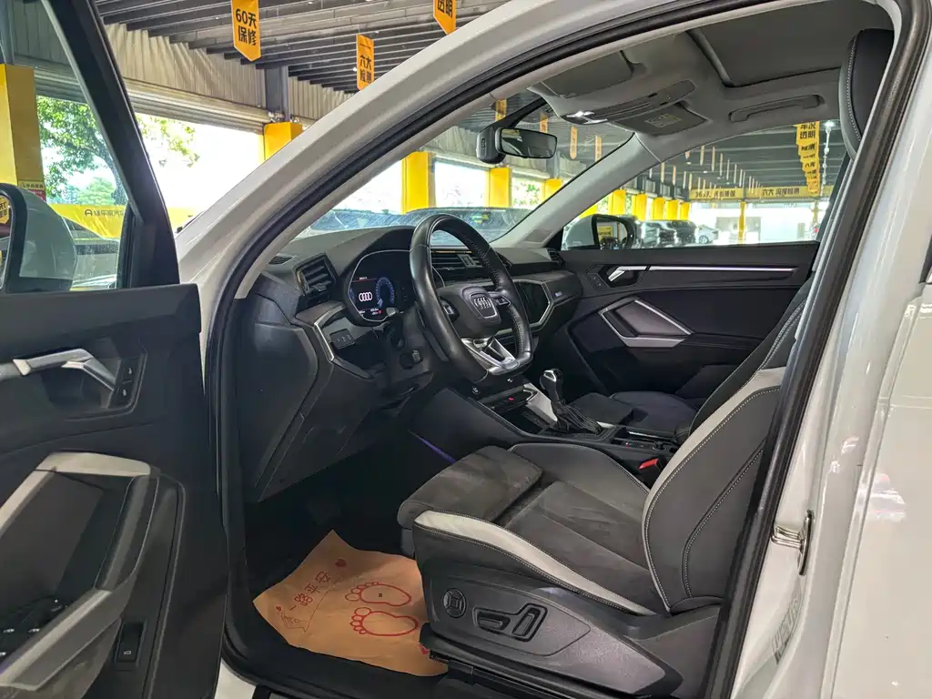 Audi Q3 — миниатюра 10