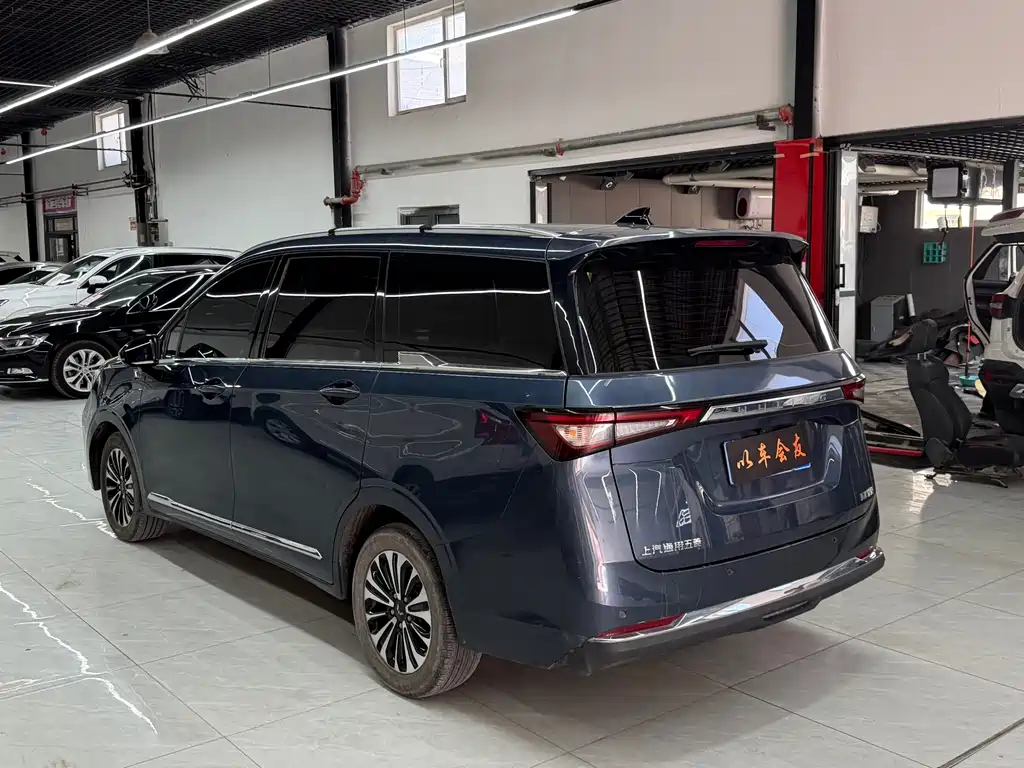 Wuling Jiachen 2022 1.5T CVT Premium Flagship