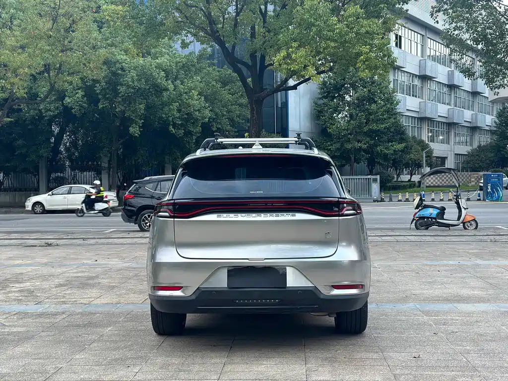 BYD Tang — миниатюра 6