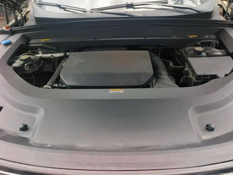 Li Auto Li L8 — миниатюра 10