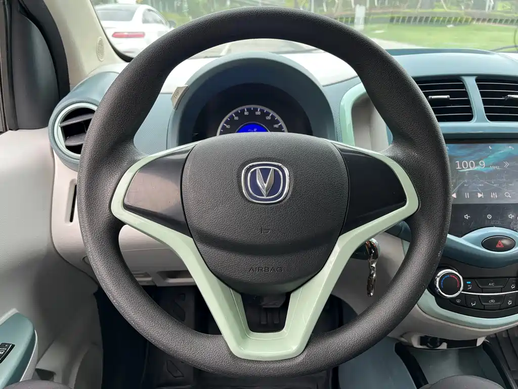 Changan Benben E-Star — миниатюра 6