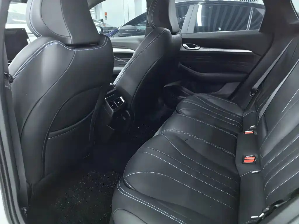 Geely Xingrui — миниатюра 11