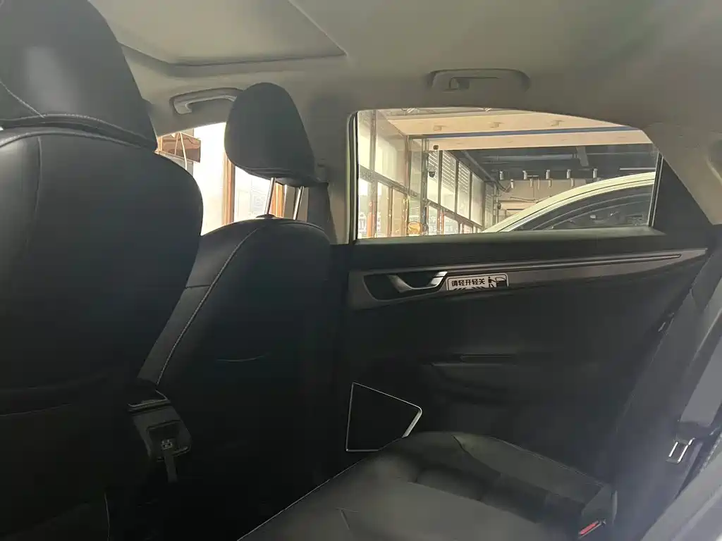 GEELY AUTOMOBILE EMGRAND GL