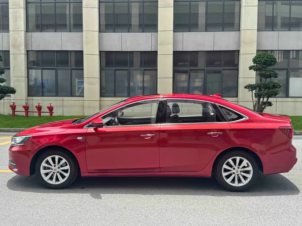 Roewe i6 Classic — миниатюра 8