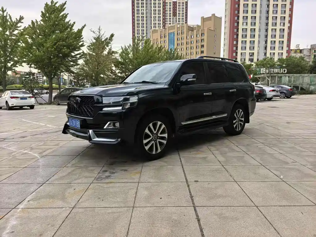Toyota Land Cruiser — миниатюра 2