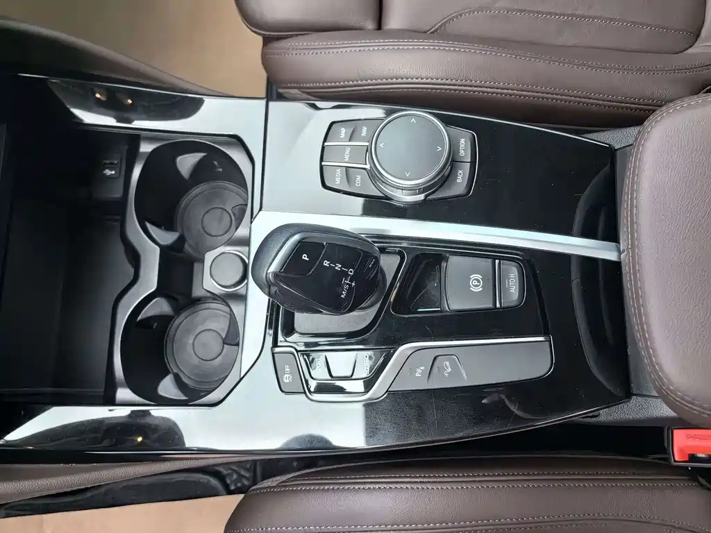 BMW X4 — миниатюра 9