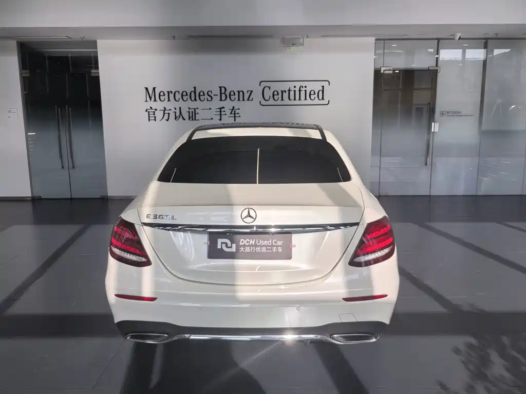 Mercedes-Benz E-Class — миниатюра 4