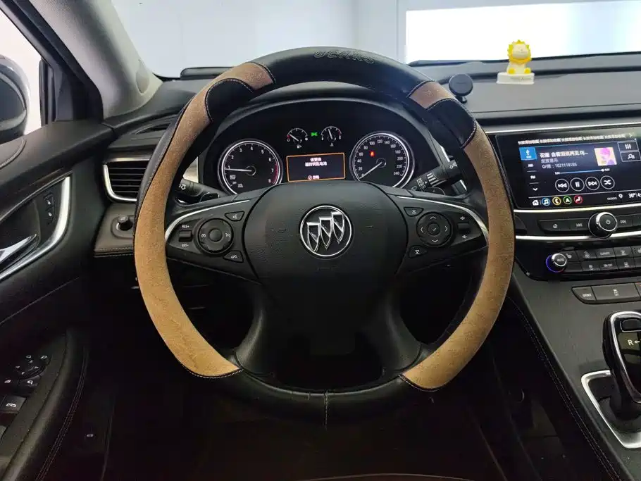 Buick LaCrosse — миниатюра 15
