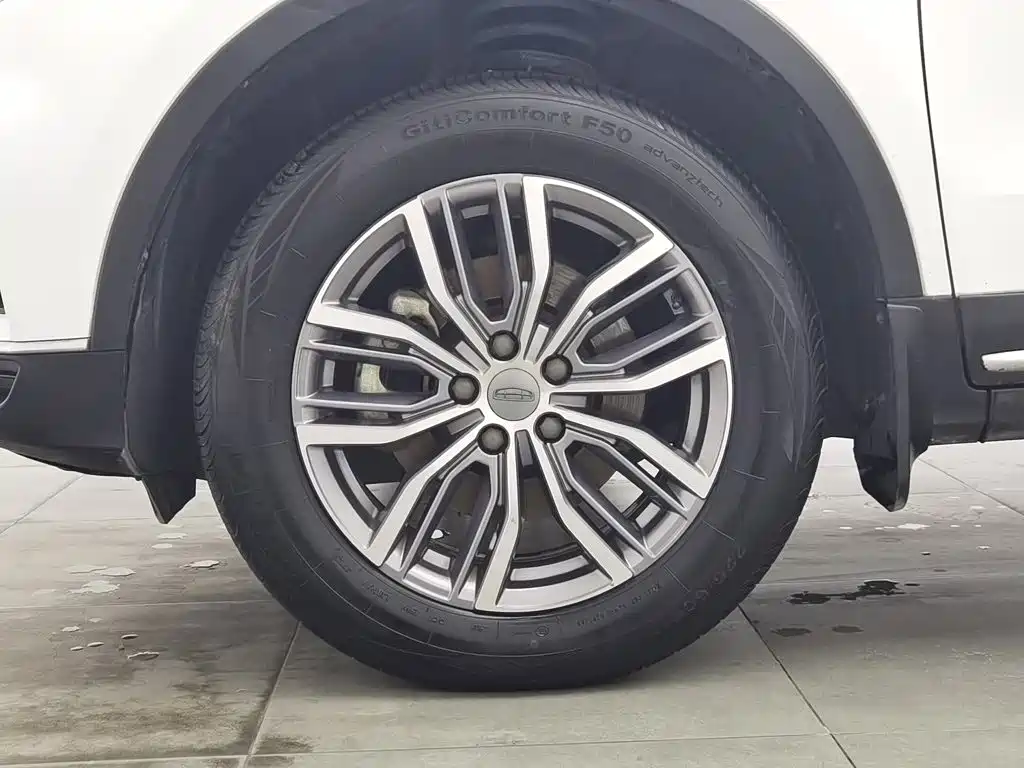 Geely Boyue — миниатюра 17