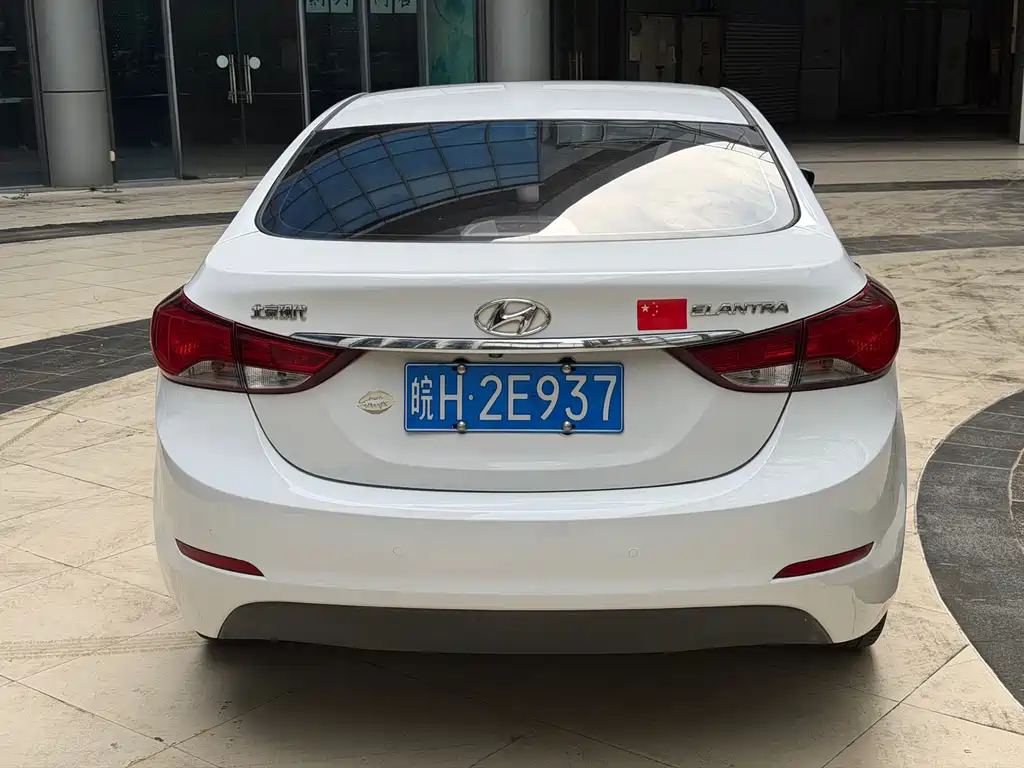 Hyundai Elantra Langdong — миниатюра 5