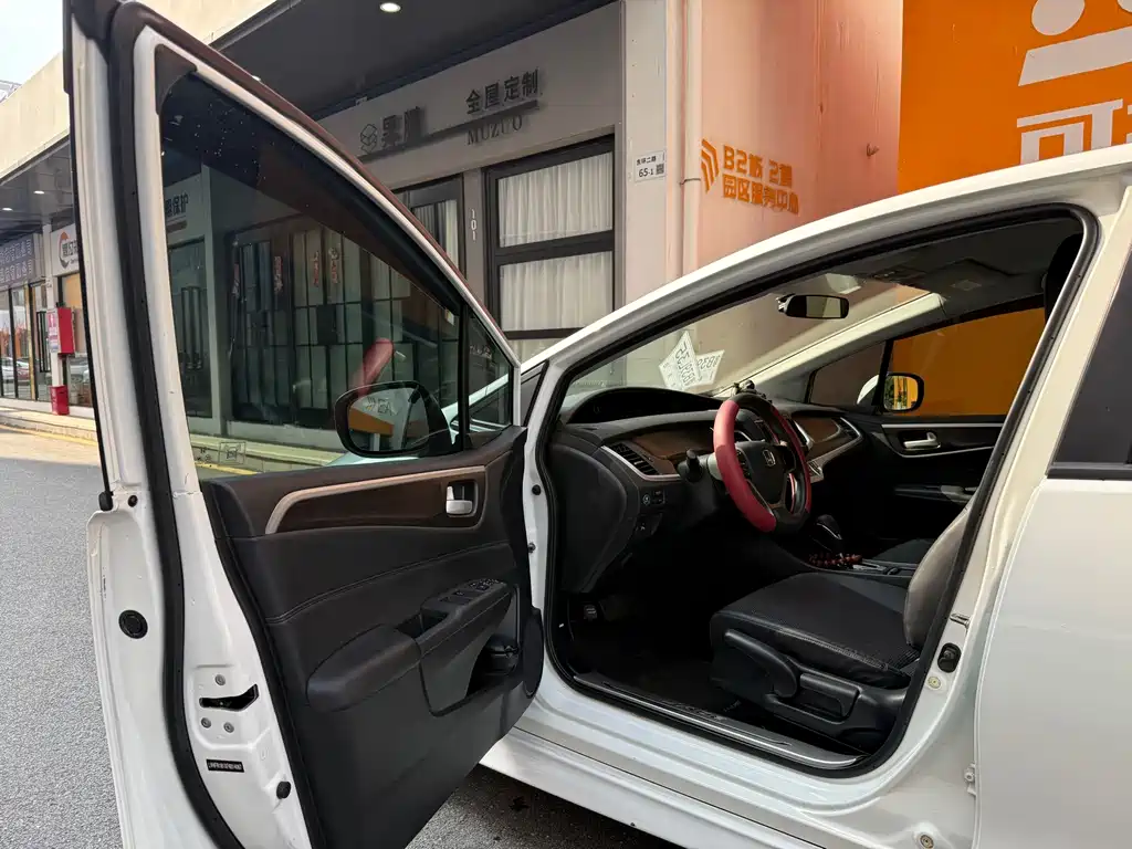 Honda Jade — миниатюра 9