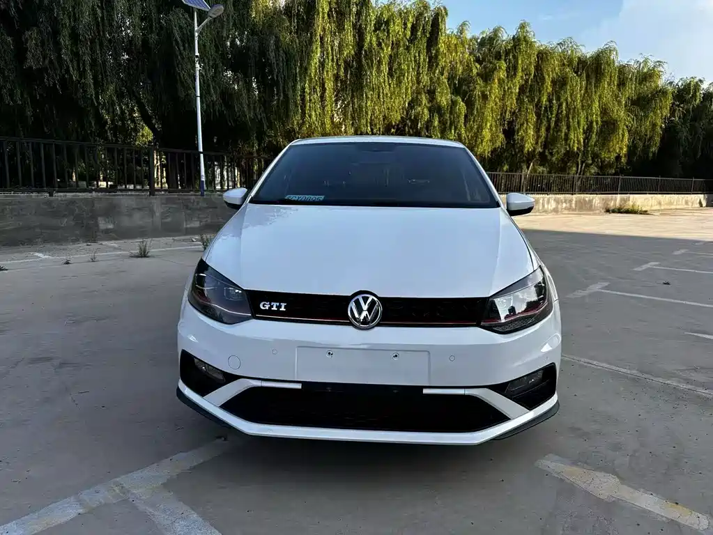Volkswagen Polo 1.4TSI GTI, фото 2