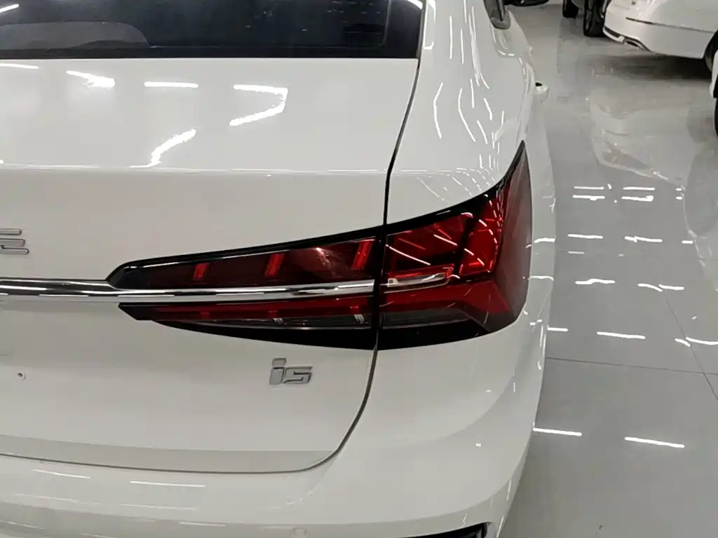 Roewe i5 — миниатюра 8